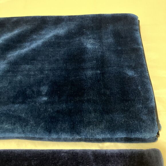 2 NFL San Diego Chargers Fleece Plush Pillowcases Covers Thick Heavy 18X28” - Picture 14 of 15